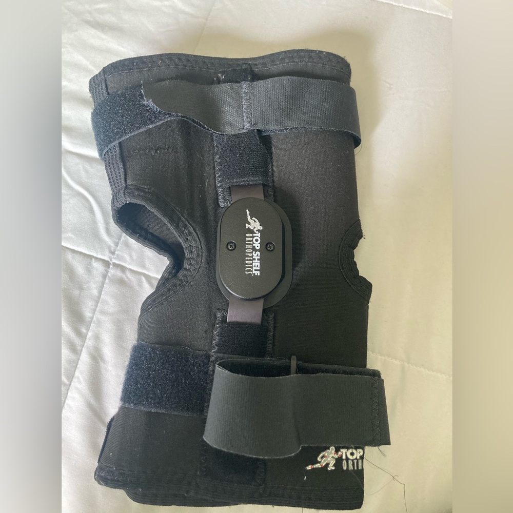 Black Knee Support